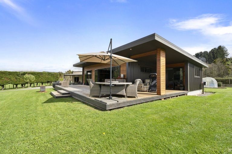 Photo of property in 193 Rowes Road, Hunterville, 4785