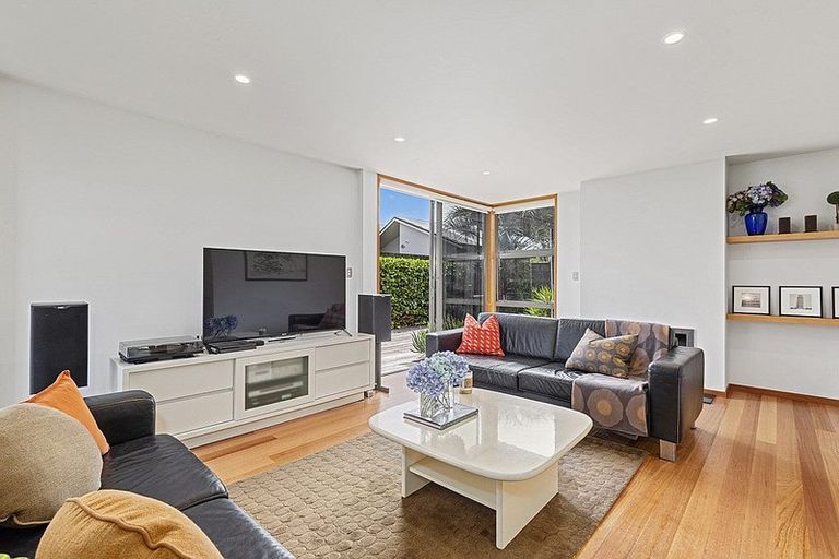 Photo of property in 52a Killarney Street, Takapuna, Auckland, 0622