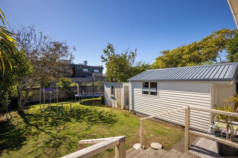Photo of property in 129 Lemon Street, New Plymouth, 4312