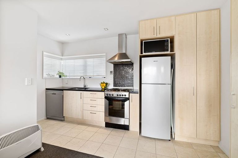 Photo of property in Merivale Manor Townhouse, 123 Papanui Road, Merivale, Christchurch, 8014