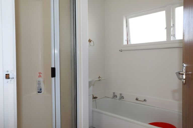 Photo of property in 1/648 Pakuranga Road, Howick, Auckland, 2010