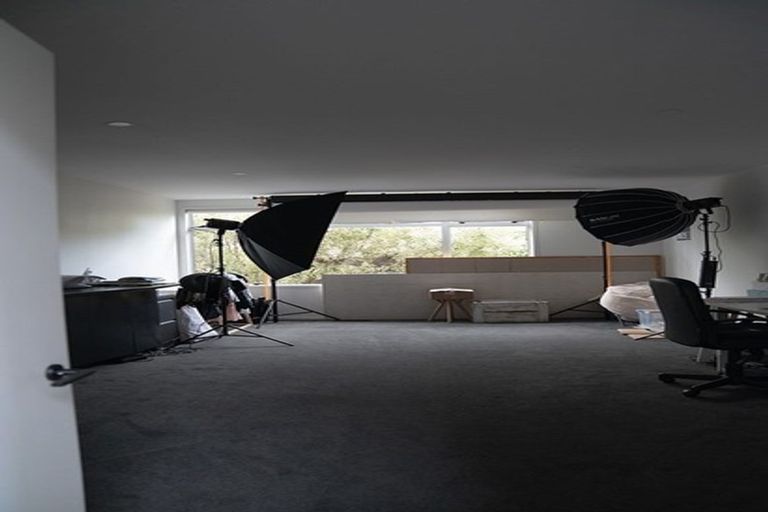 Photo of property in 1/2 Ocean View Road, Milford, Auckland, 0620