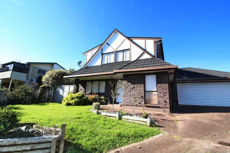 Photo of property in 1/11 Malloy Place, Eastern Beach, Auckland, 2012