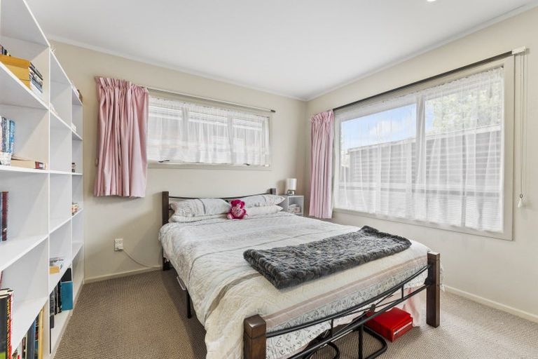 Photo of property in 14 Rugby Street, Levin, 5510