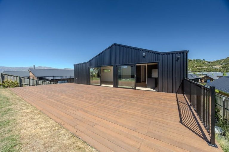 Photo of property in 41 Mount Linton Avenue, Wanaka, 9305