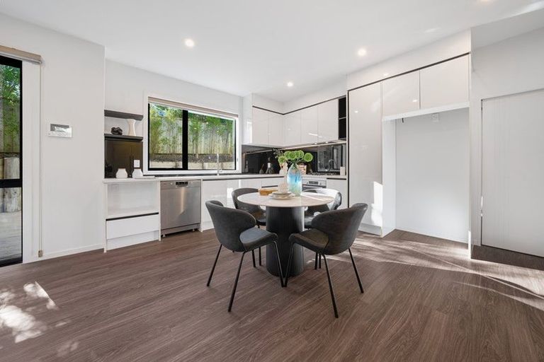 Photo of property in 2a Marina Road, Torbay, Auckland, 0630