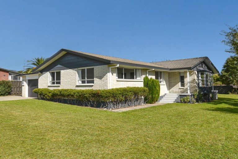 Photo of property in 4 Luxor Place, Pomare, Rotorua, 3015