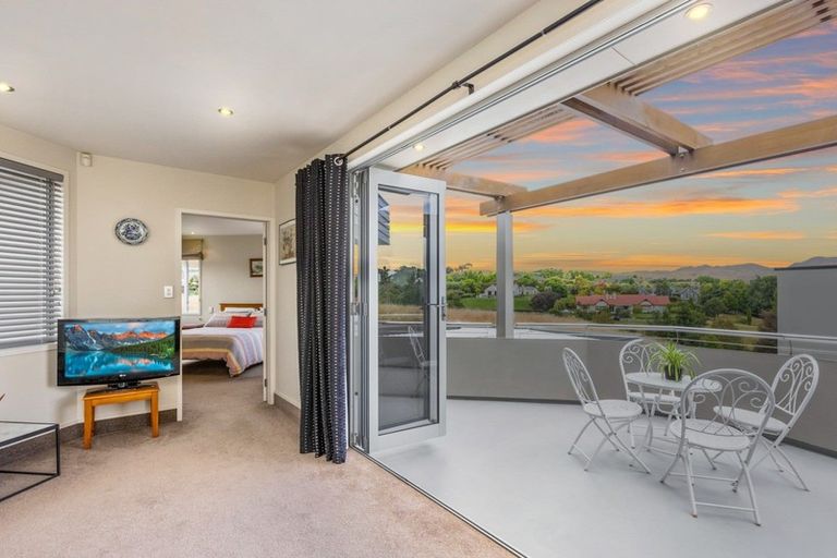 Photo of property in 88 Rochfort Road, Havelock North, 4130