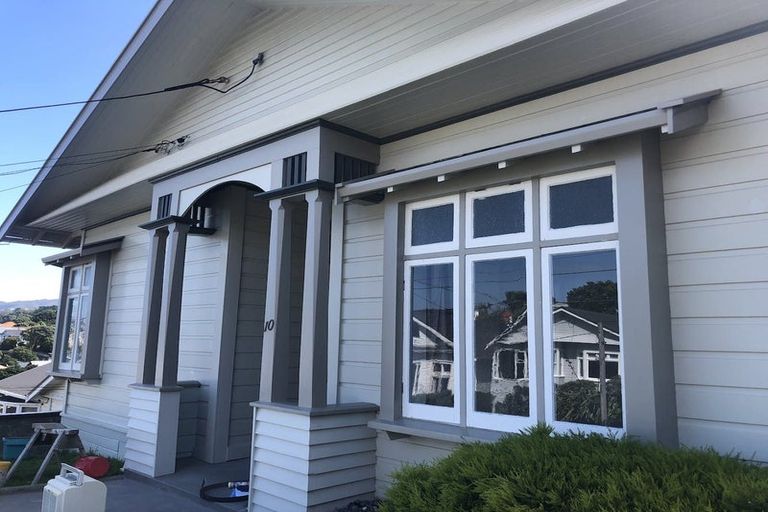 Photo of property in 10 Hohiria Road, Hataitai, Wellington, 6021