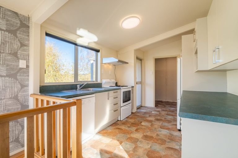 Photo of property in 22 Estuary Crescent, Fairfield, Dunedin, 9018