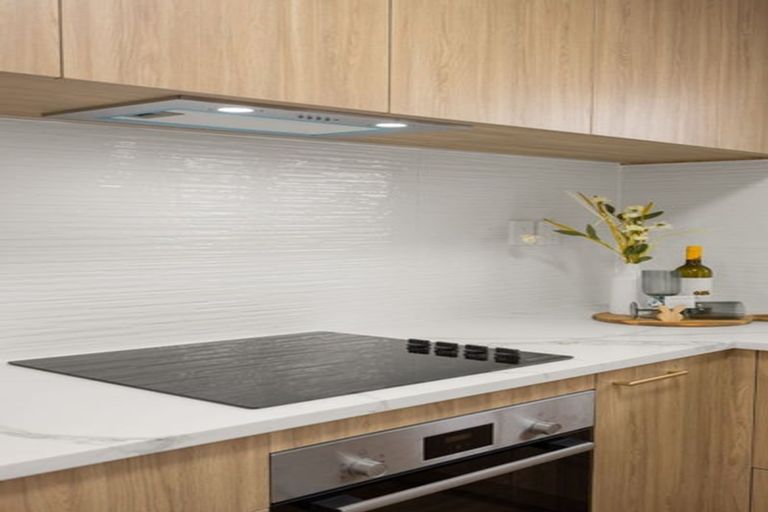 Photo of property in 35 Sandwich Road, St Andrews, Hamilton, 3200