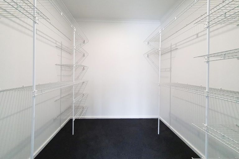 Photo of property in 12 Gee Place, Taradale, Napier, 4112