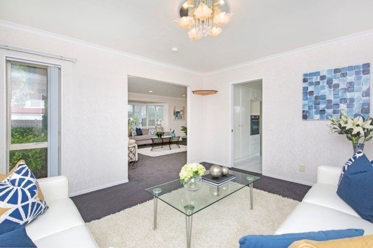 Photo of property in 1 Cantora Avenue, Northpark, Auckland, 2013
