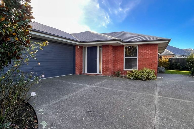 Photo of property in 50 Somerville Crescent, Aidanfield, Christchurch, 8025