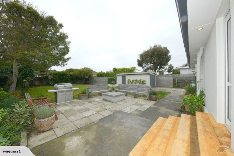 Photo of property in 216 Weston Road, St Albans, Christchurch, 8052