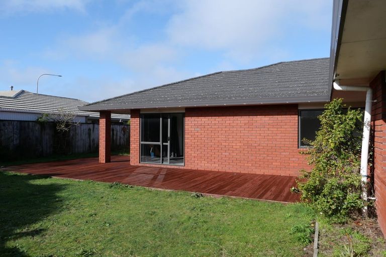 Photo of property in 168 Guildford Drive, Paraparaumu Beach, Paraparaumu, 5032