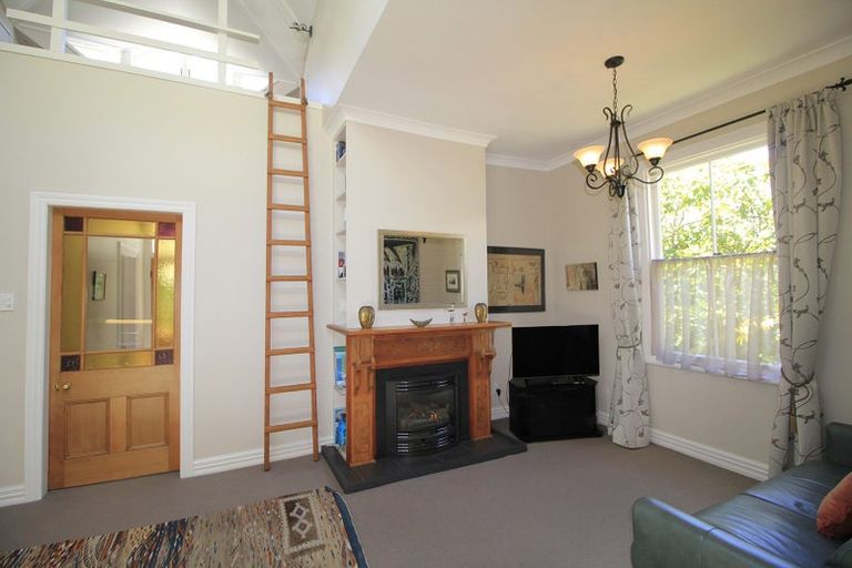 Photo of property in 131 Aro Street, Aro Valley, Wellington, 6021