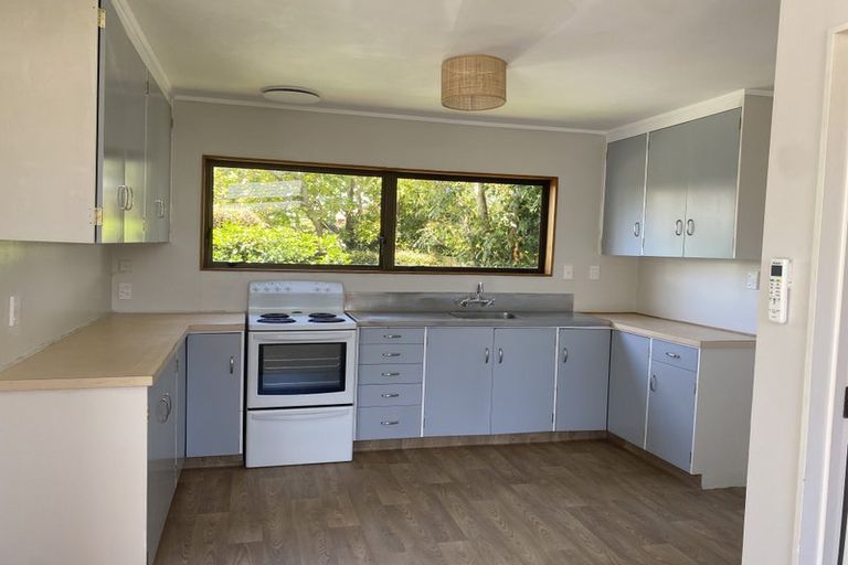 Photo of property in 5/25a Beach Road, Te Atatu Peninsula, Auckland, 0610