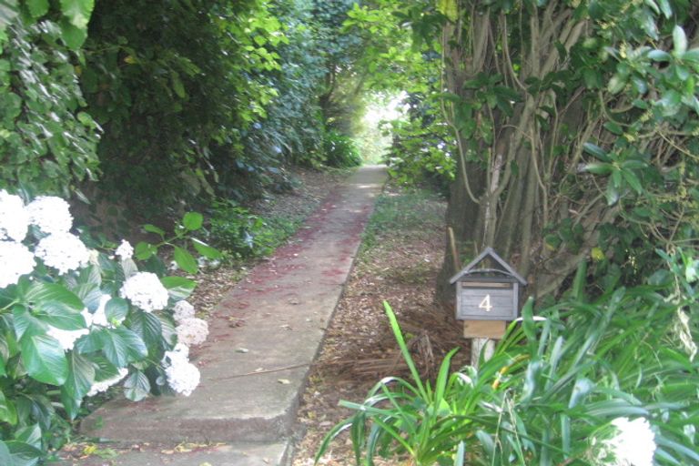 Photo of property in 4 Cluny Avenue, Kelburn, Wellington, 6012