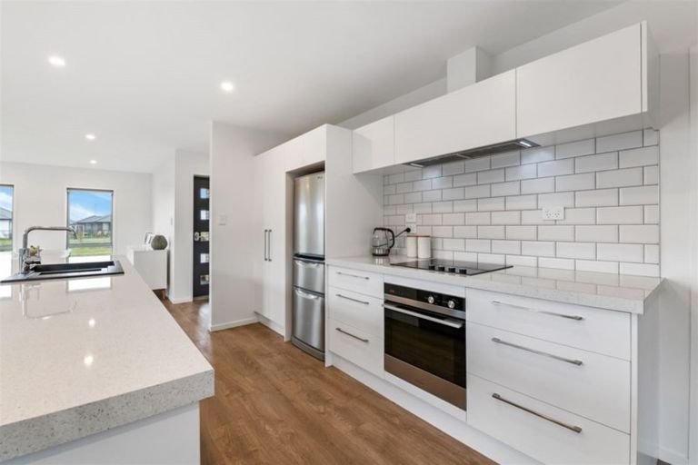 Photo of property in 10 Merino Street, Marshland, Christchurch, 8083