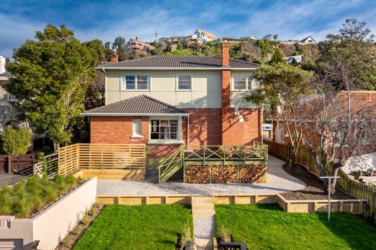 Photo of property in 147 Forbury Road, Saint Clair, Dunedin, 9012