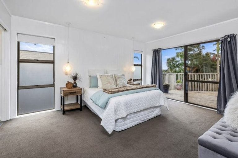 Photo of property in 5 Rakino Avenue, Manly, Whangaparaoa, 0930