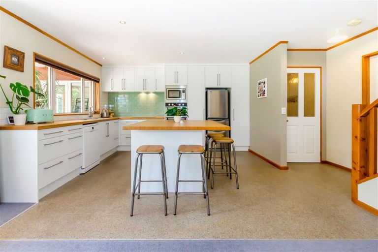 Photo of property in 9 Compass Court, Paraparaumu, 5032