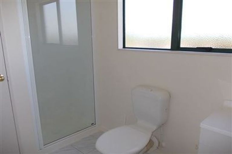 Photo of property in 59f Astley Avenue, New Lynn, Auckland, 0600