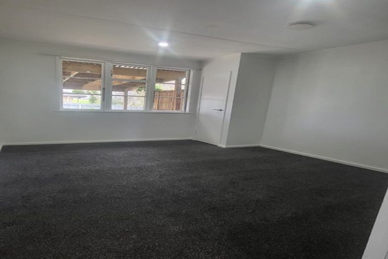 Photo of property in 52a Arimu Road, Papakura, 2110
