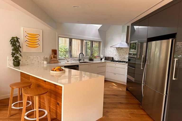 Photo of property in 61 Otitori Bay Road, Titirangi, Auckland, 0604