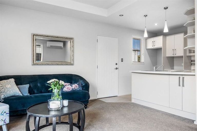 Photo of property in 2/14 Nicholls Road, Halswell, Christchurch, 8025