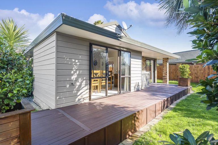 Photo of property in 14 Wood Leigh, Paraparaumu Beach, Paraparaumu, 5032