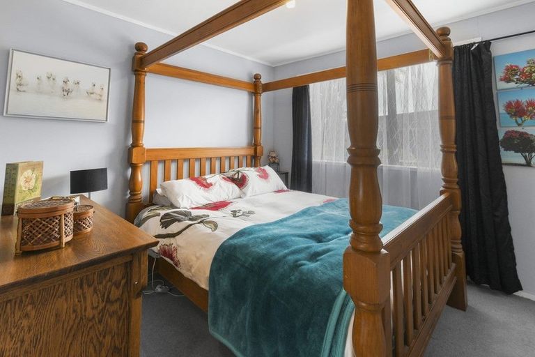 Photo of property in 115 Carnoustie Drive, Wattle Downs, Auckland, 2103