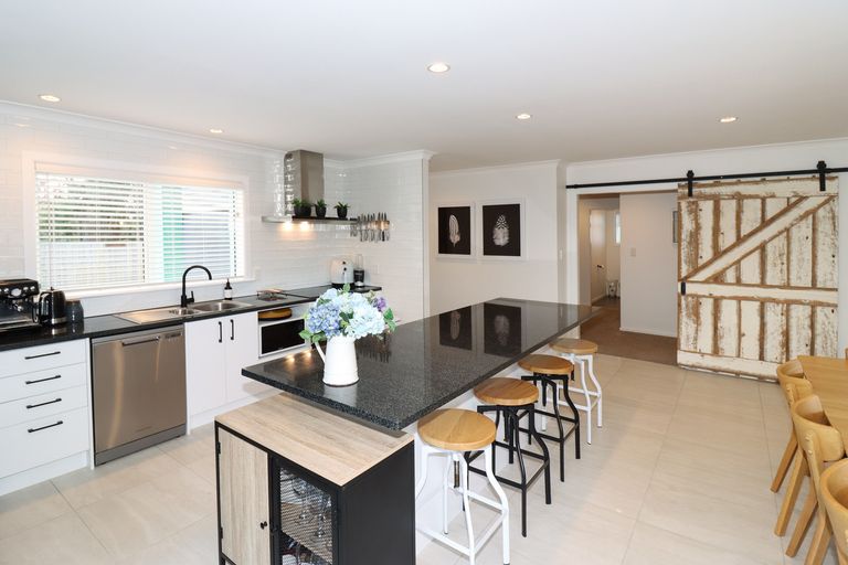 Photo of property in 59b Lincoln Road, Carterton, 5713