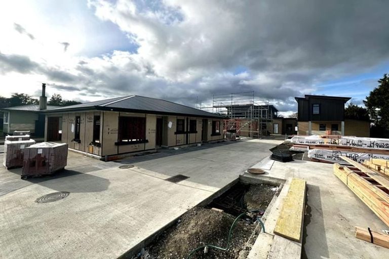 Photo of property in 3/61 Botanical Road, Takaro, Palmerston North, 4412