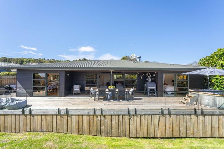 Photo of property in 40 Arrowsmith Avenue, Waipahihi, Taupo, 3330
