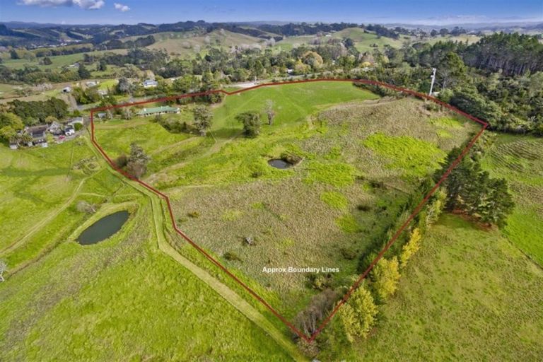 Photo of property in 120 Kahikatea Flat Road, Dairy Flat, Albany, 0794