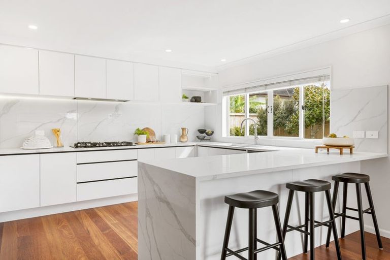 Photo of property in 5 Wye Oak Drive, Schnapper Rock, Auckland, 0632