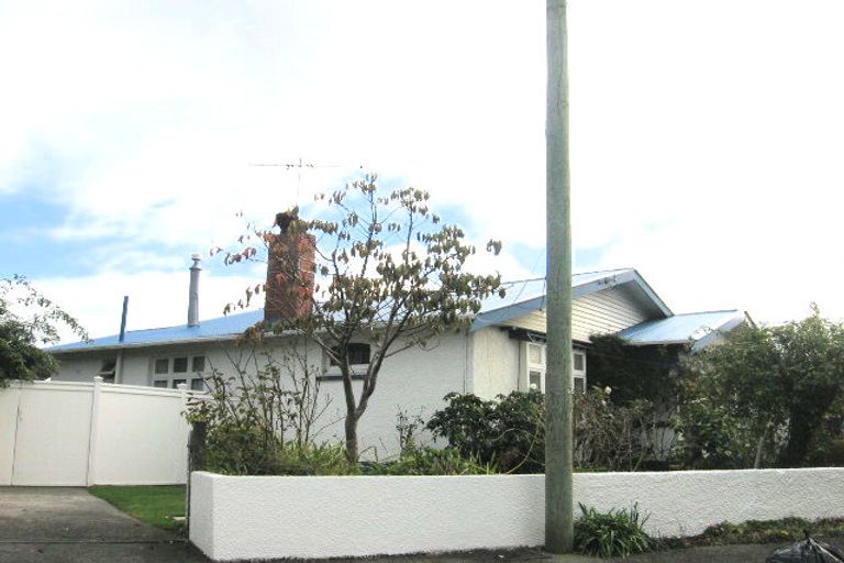 Photo of property in 18 Colin Grove, Hutt Central, Lower Hutt, 5010