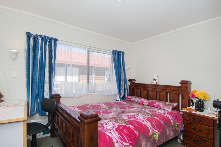 Photo of property in 7b Lyn Grove, Papamoa Beach, Papamoa, 3118