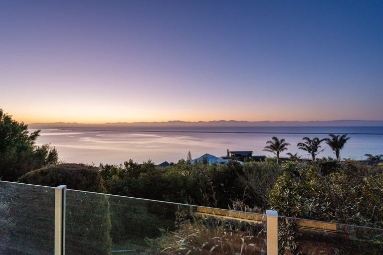 Photo of property in 8 Mana Heights, Marybank, Nelson, 7010