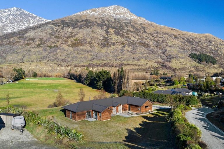 Photo of property in 50 Judge And Jury Drive, Lake Hayes, Queenstown, 9304