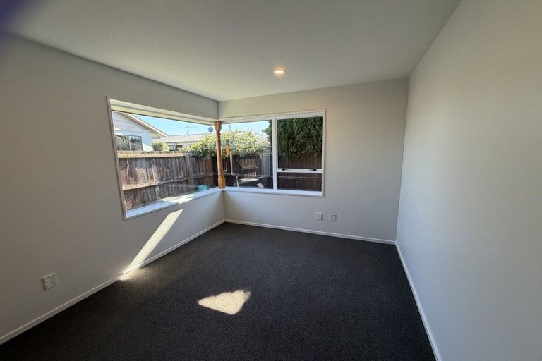 Photo of property in 3/57 Tyrone Street, Belfast, Christchurch, 8051