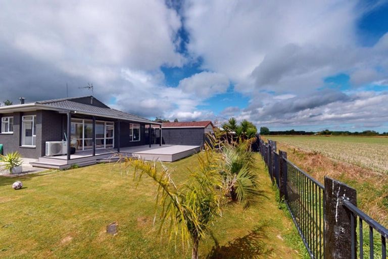 Photo of property in 21 Meadowbrook Drive, Cloverlea, Palmerston North, 4412