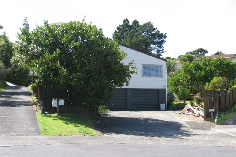 Photo of property in 14 Oldham Place, Browns Bay, Auckland, 0630