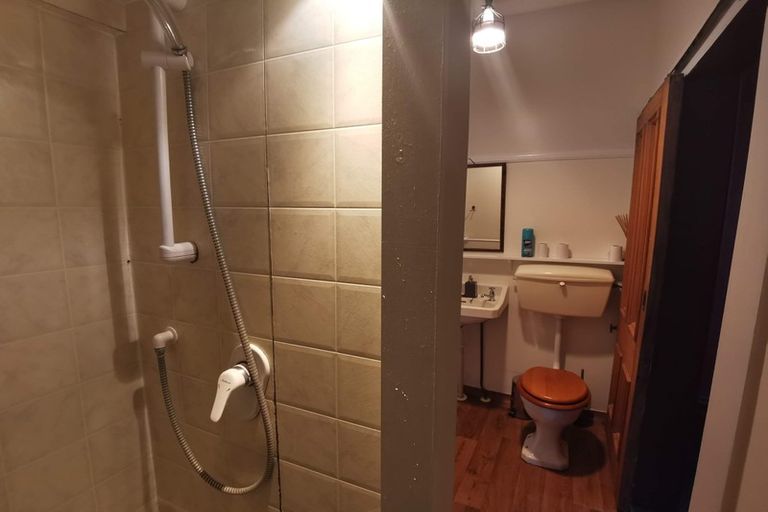 Photo of property in 105 Tasman Street, Mount Cook, Wellington, 6021