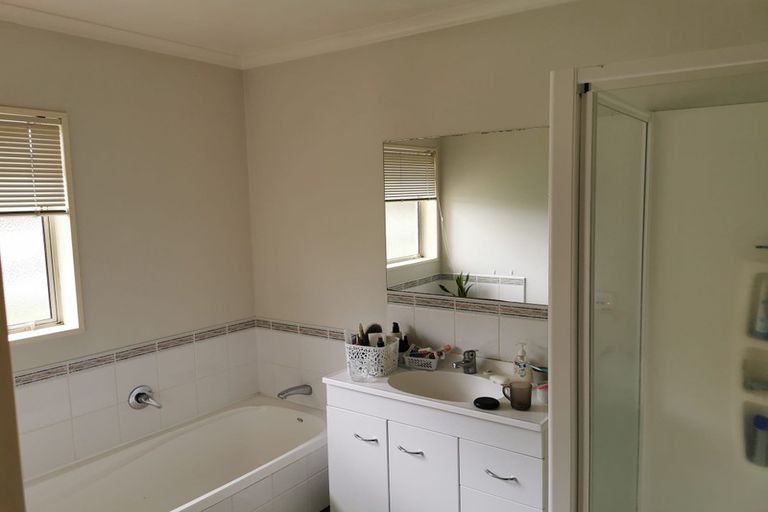 Photo of property in 50a Cairns Crescent, Rototuna, Hamilton, 3210