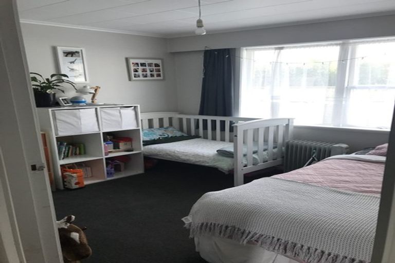 Photo of property in 2/129 Martin Street, Wallaceville, Upper Hutt, 5018