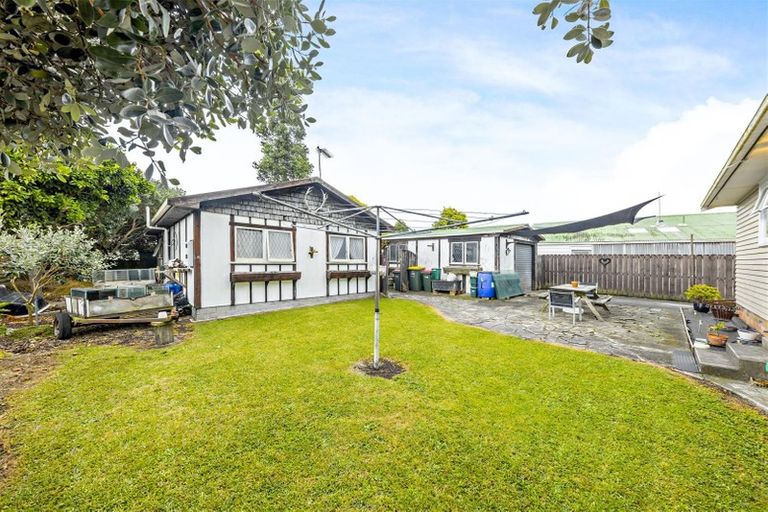 Photo of property in 20 Brightwell Street, Papakura, 2110