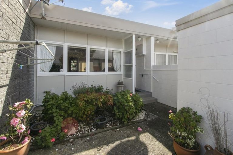 Photo of property in 1-20/27 Whites Line West, Woburn, Lower Hutt, 5010